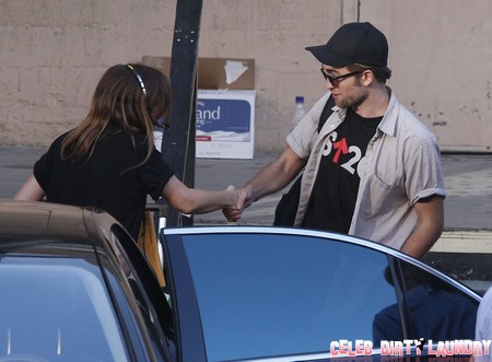 Robert Pattinson and Kristen Stewart Move Back In Together As Moving Van Arrives