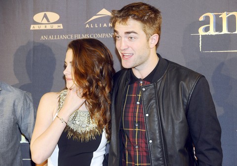 Robert Pattinson To Leave Kristen Stewart Early In 2013 Says Friend