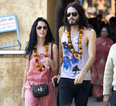 Russell Brand's Bodyguards Assault Photographers?