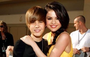 Scooter-Braun-talks-justin-selena
