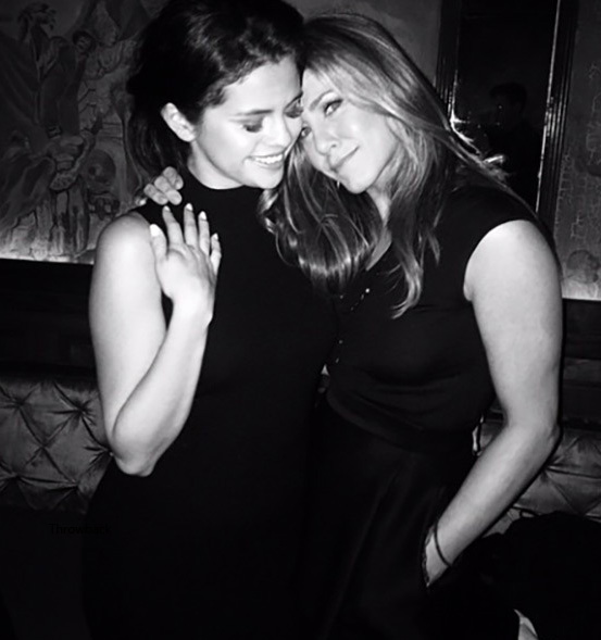 Selena Gomez, Jennifer Aniston Step Out As BFFs: Courteney Cox Fumes - Jealous She's Been Replaced By The Hot Young Star!