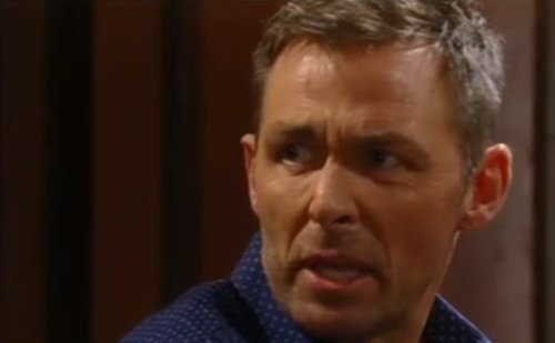 ‘General Hospital’ Spoilers: Laura Threatens Death – Valentin Panics Over Anna Pic – Mob Boss Reveal – Julian Torments Alexis