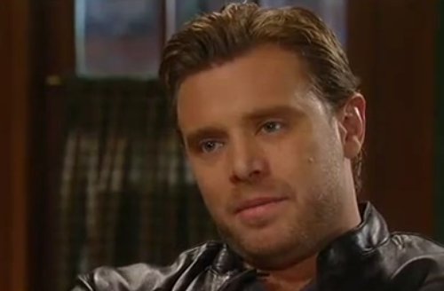 ‘General Hospital’ Spoilers: Laura Threatens Death – Valentin Panics Over Anna Pic – Mob Boss Reveal – Julian Torments Alexis