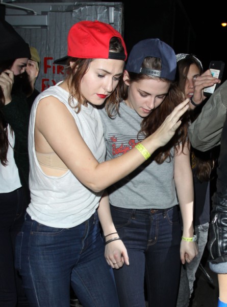 Kristen Stewart Fears Twilight, Robert Pattinson Romance Ruined Her Career 0317