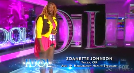 American Idol Season 12 Auditions: Zoanette Johnson Belts National Anthem with a Dash of Infectious Craziness!